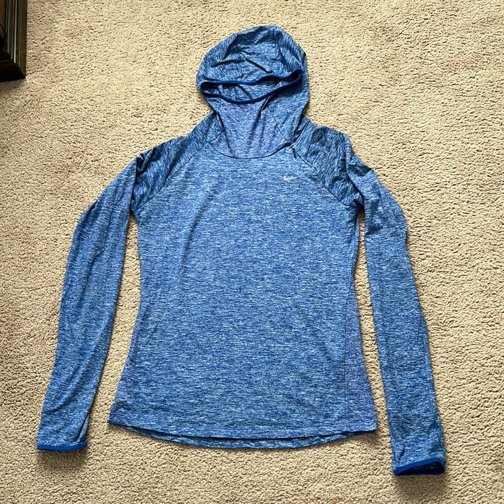 Nike long sleeved tee with good Size S. Never worn